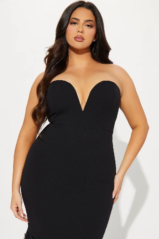 Angelica Rose Maxi Dress - Black