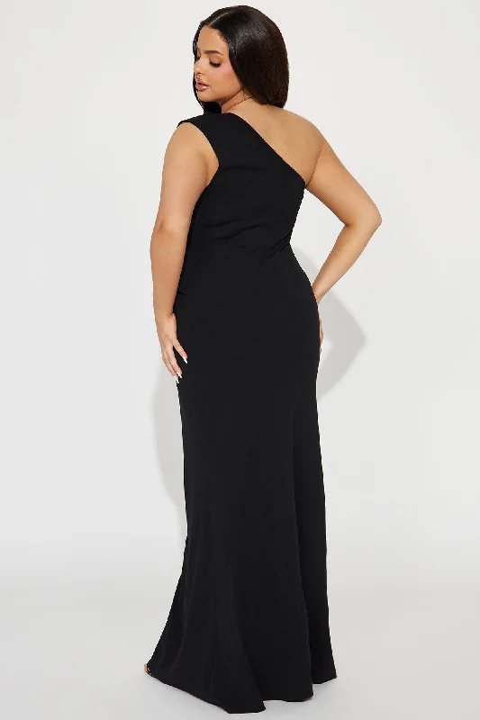 Can You Believe Crepe Gown - Black