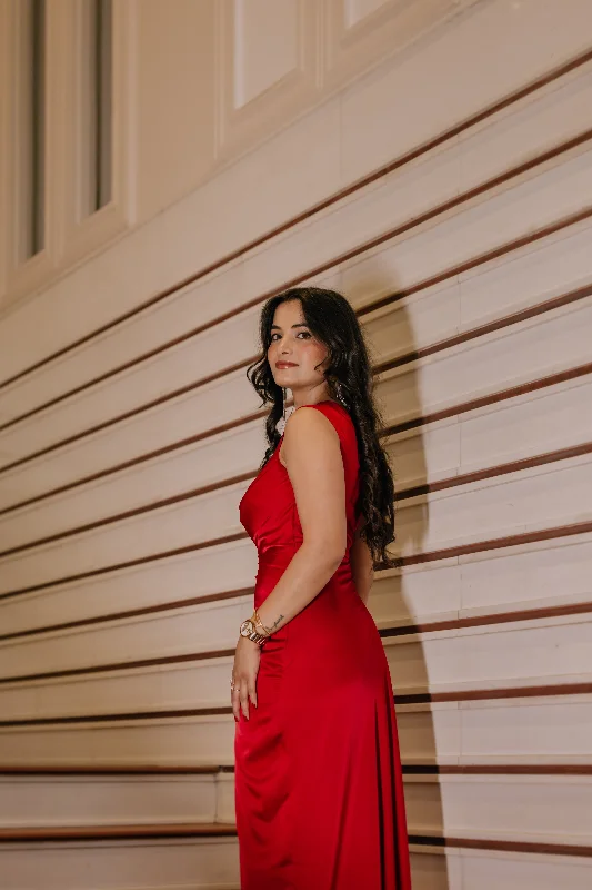 Feel my grace - red one shoulder maxi dress