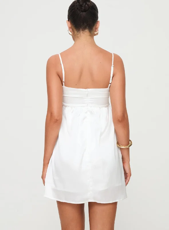 Ortega Mini Dress White Petite